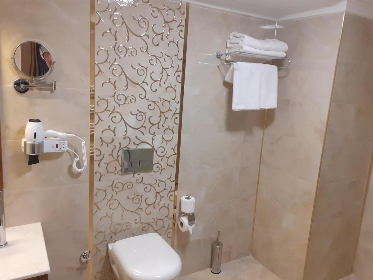 Hotel Ramada By Wyndham Van