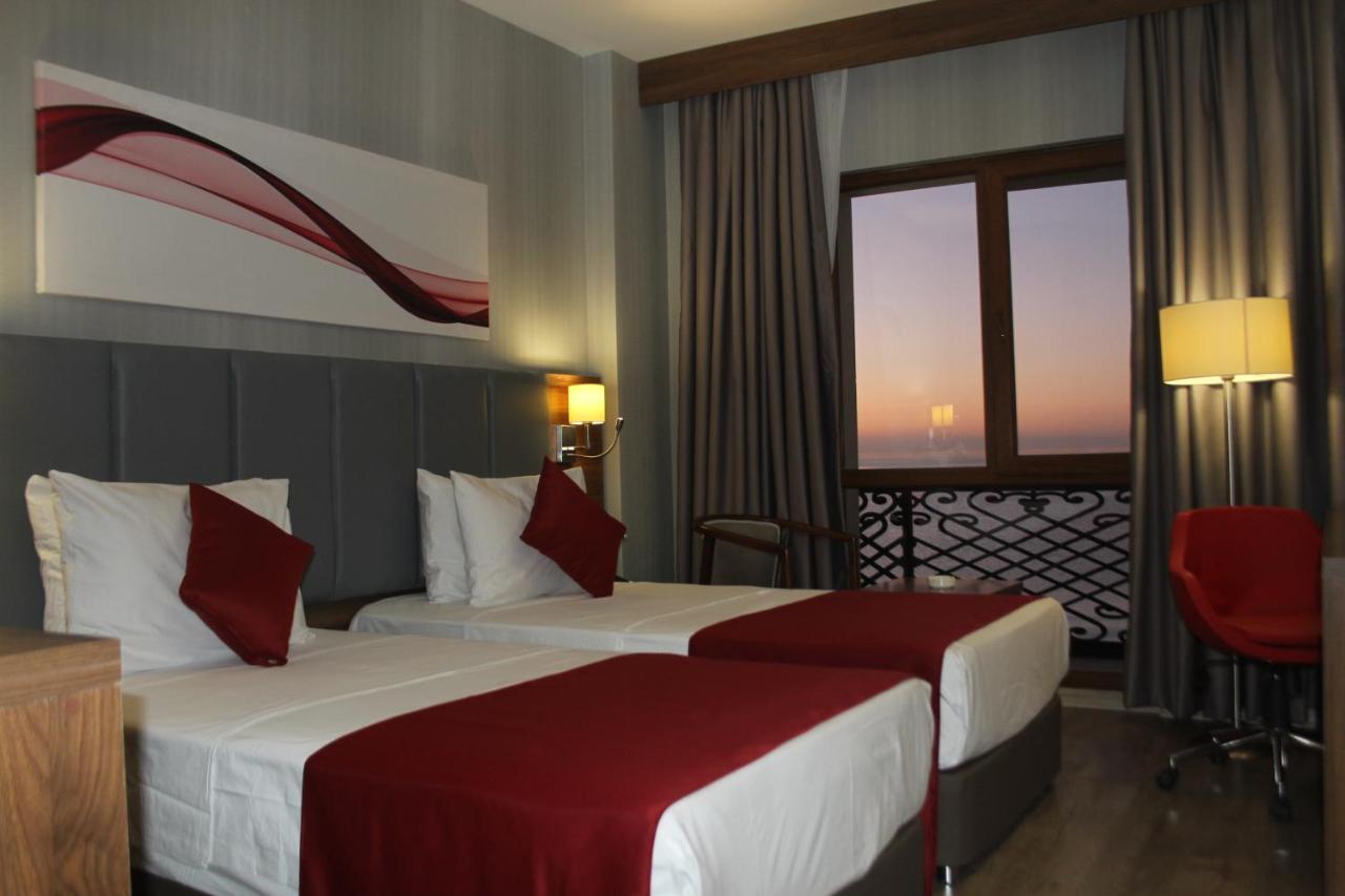 Ramada By Wyndham 4*